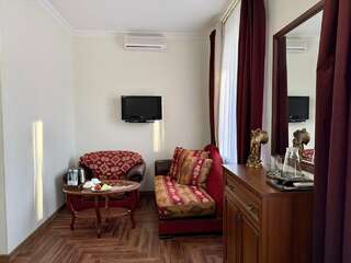 Гостиница Варваци Таганрог Большой двухместный номер с 1 кроватью-3