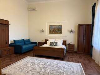 Гостиница Варваци Таганрог Люкс с видом на город-5